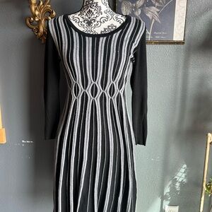 Connected Apparel Black and Gray Long Sleeve Dress